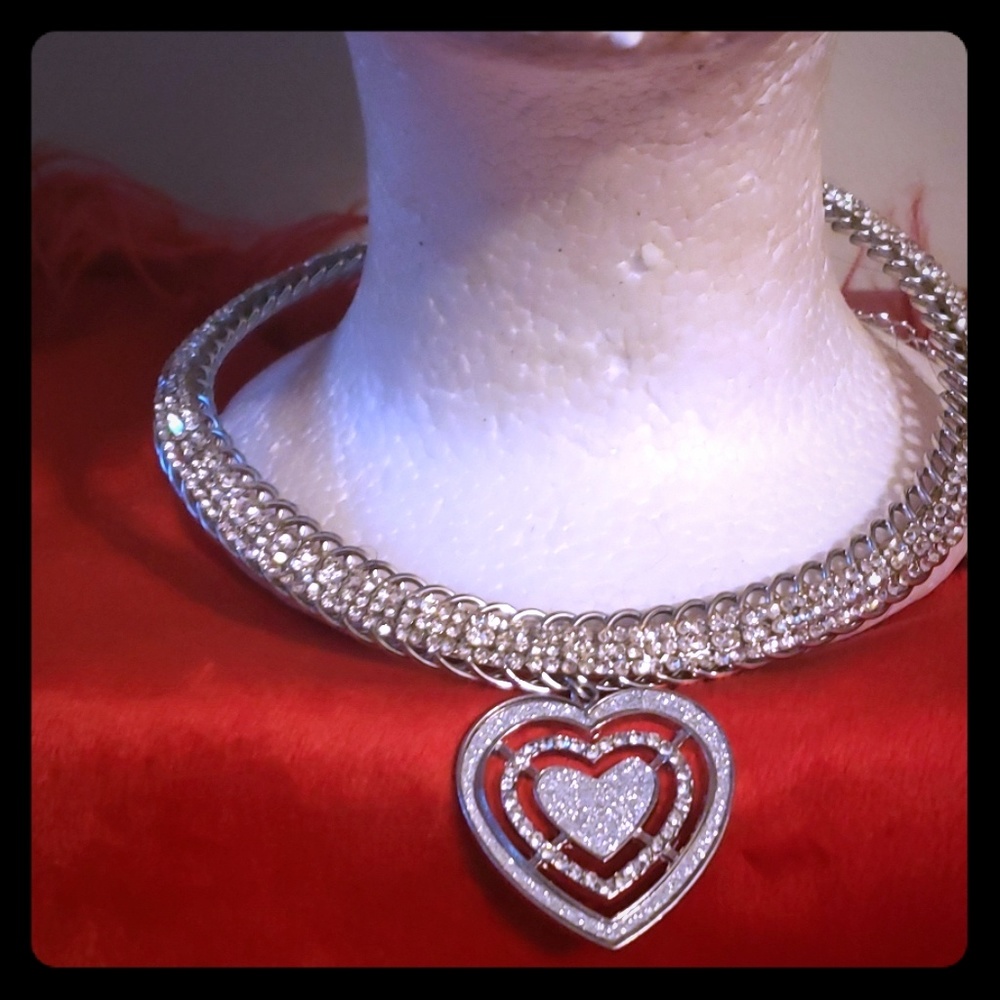 Silver stone heart choker